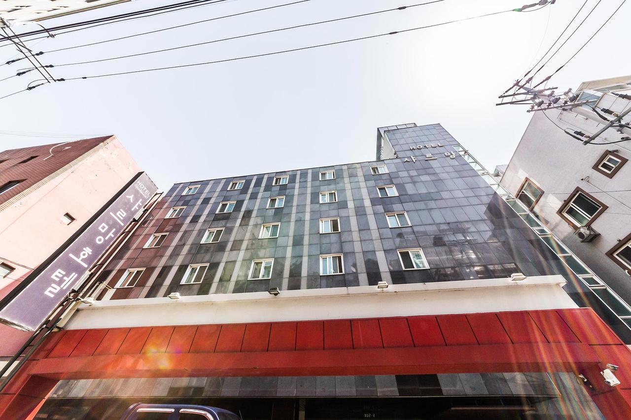 Charmant Hotel Suwon Exterior photo